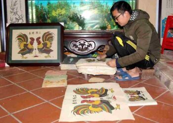 Hình tượng gà Hồ trong tranh dân gian Đông Hồ